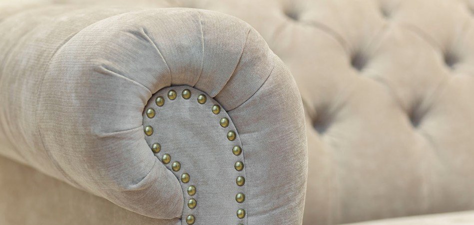 Диван велюровый бежевый трехместный Button Beige Диван велюровый бежевый трехместный Button Beige - Loft-Concept в Перми