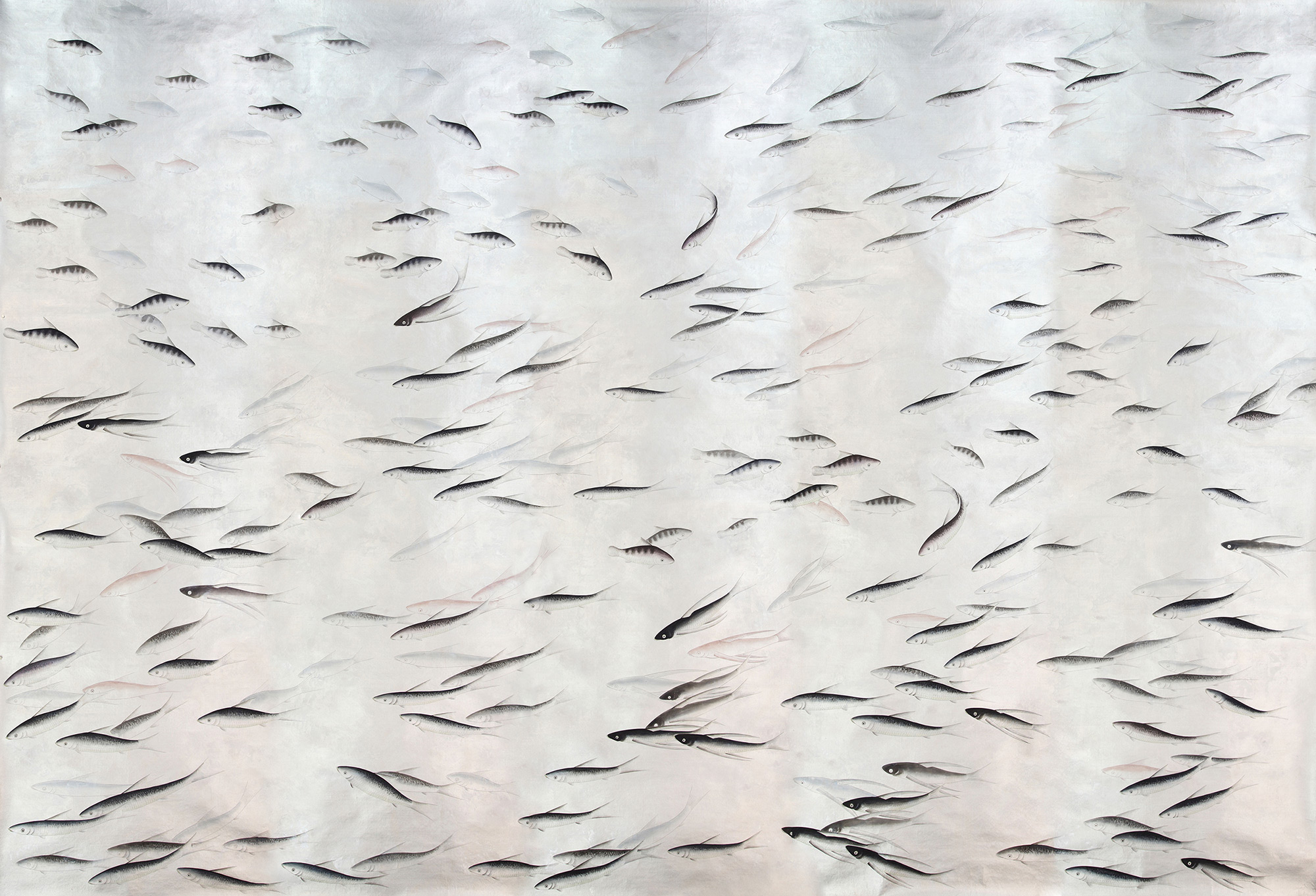 Обои ручная роспись Fishes Blue Pearl on Tarnished Silver gilded silk with pearlescent antiquing Обои ручная роспись Fishes Blue Pearl on Tarnished Silver gilded silk with pearlescent antiquing - постер Loft-Concept в Перми