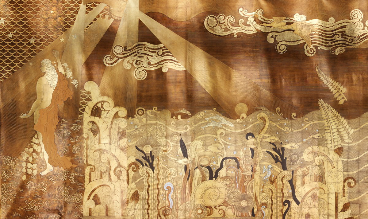 Обои ручная роспись в стиле Арт-деко Deco Dawn Bas Relief on Deep Rich Gold gilded paper Обои ручная роспись в стиле Арт-деко Deco Dawn Bas Relief on Deep Rich Gold gilded paper - постер Loft-Concept в Перми
