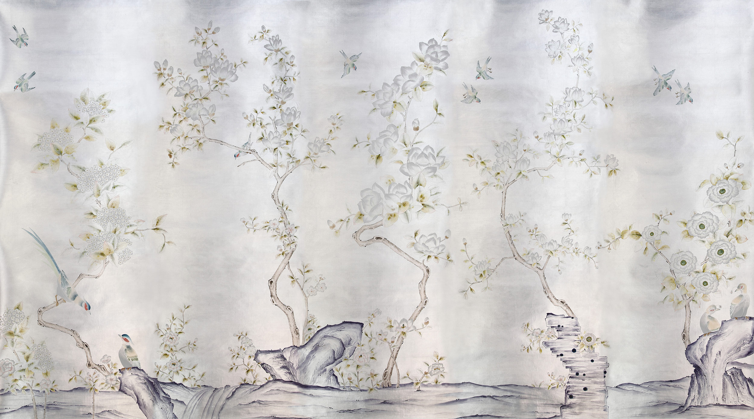 Обои ручная роспись Japanese Garden Special Colourway on Ocean Silver gilded silk Обои ручная роспись Japanese Garden Special Colourway on Ocean Silver gilded silk - постер Loft-Concept в Перми