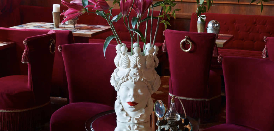 Ваза VASE MORO LADY LIPSTICK Ваза VASE MORO LADY LIPSTICK - Loft-Concept в Перми