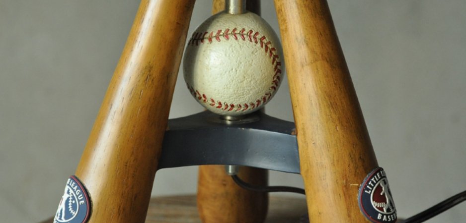 Настольная лампа Baseball vintage Настольная лампа Baseball vintage - Loft-Concept в Перми