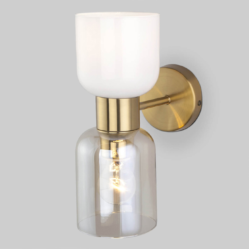 Бра Light maker studio Sconce white and smok brass Латунь Стекло Смок Белый Бра Light maker studio Sconce white and smok brass Латунь Стекло Смок Белый в Перми | Loft Concept
