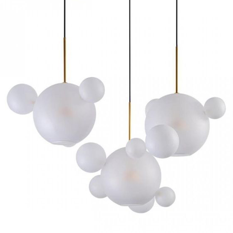 Светодиодный светильник Giopato & Coombes Bubble Chandelier Linear матовое белое стекло 3 плафона Белый Золотой в Перми | Loft Concept 