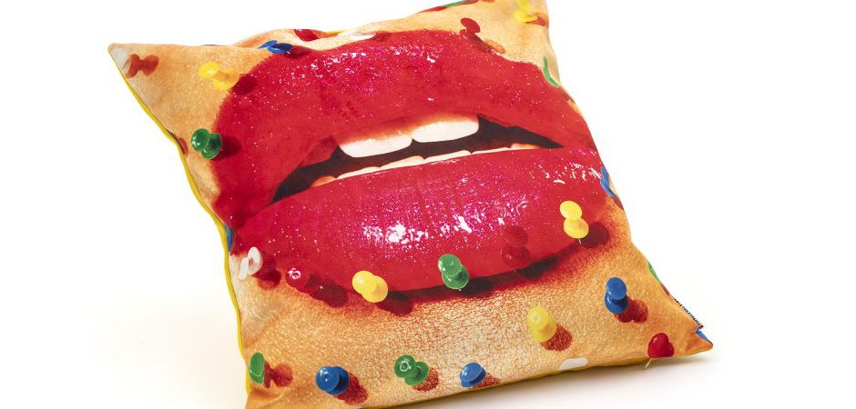 Подушка Seletti Cushion Mouth with pins Design: Toiletpaper Подушка Seletti Cushion Mouth with pins Design: Toiletpaper - Loft-Concept в Перми