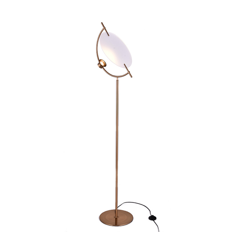 Торшер Gaspar Floor lamp Белый Золотой в Перми | Loft Concept 