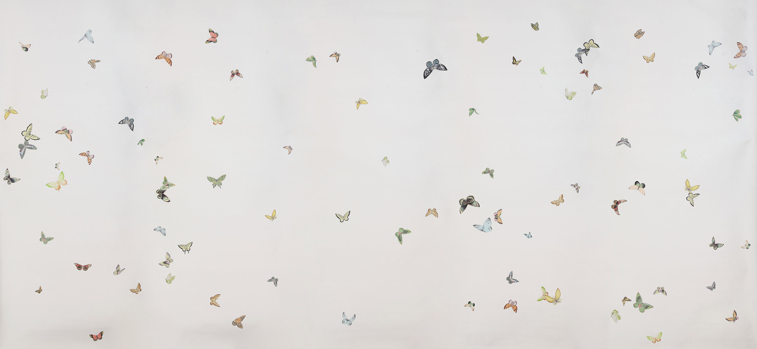 Обои ручная роспись Butterflies Emerald on Natural Mica metallic silk Обои ручная роспись Butterflies Emerald on Natural Mica metallic silk - постер Loft-Concept в Перми