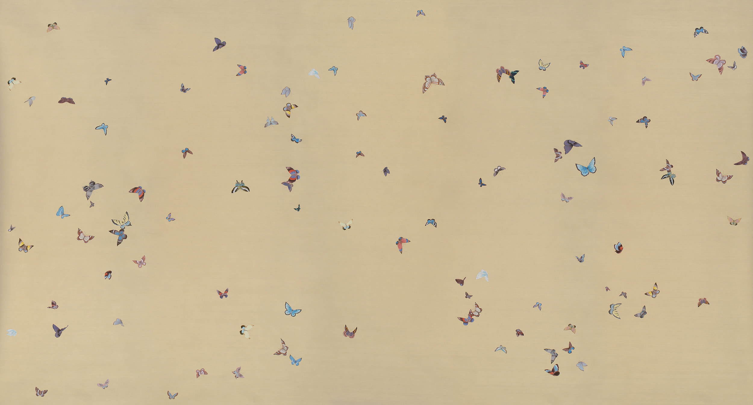 Обои ручная роспись Butterflies Icarus on New Faint Gold metallic silk Обои ручная роспись Butterflies Icarus on New Faint Gold metallic silk - постер Loft-Concept в Перми