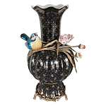 Ваза черная фарфоровая с  узором и бронзовым декором в виде веток с фарфоровой птичкой и цветами Eden Garden варинант исполнения - 1 | Loft Concept в Перми