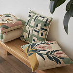 Подушка декоративная зеленого цвета с геометрическим рисунком Divine Abstractions варинант исполнения - 5 | Loft Concept в Перми