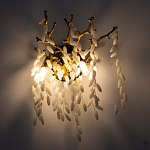 Бра золотого цвета с ветвями и белыми овальными стеклянными подвесками Droplet Chandelier варинант исполнения - 2 | Loft Concept в Перми