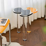 Дизайнерский журнальный стол с фигурной столешницей на 3-х прозрачных ножках Rahakif варинант исполнения - 1 | Loft Concept в Перми