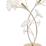 Настольная лампа с изогнутыми золотыми ветвями и белыми лепестками Wintery flovers варинант исполнения - 1 | Loft Concept в Перми