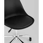 Офисный стул на металлическом основании EGGERY Black пластик варинант исполнения - 2 | Loft Concept в Перми