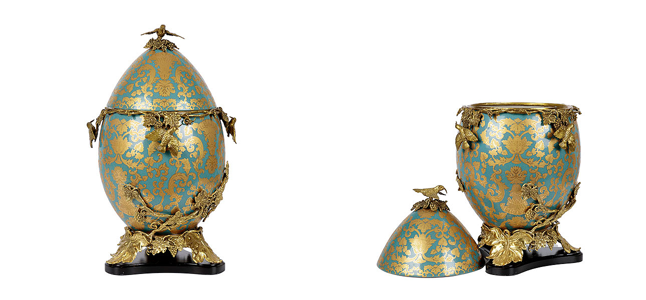 Шкатулка фарфоровая с крышкой с бронзовыми элементами Porcelain & Bronze Шкатулка фарфоровая с крышкой с бронзовыми элементами Porcelain & Bronze - Loft-Concept в Перми