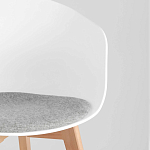 Стул из пластика с мягким сиденьем Eames варинант исполнения - 6 | Loft Concept в Перми