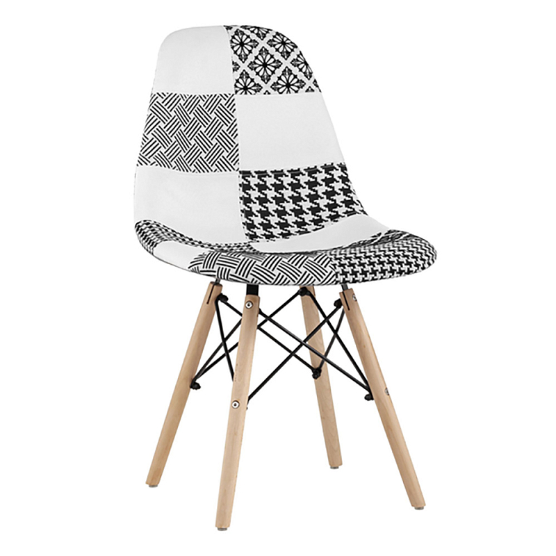 Пластиковый стул на ножках из массива бука Eames Черно-Белый Пэчворк Черный Белый Древесина в Перми | Loft Concept 