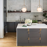 Подвесной светильник с белым плафоном в форме шара в арочной подвеске Hinkley варинант исполнения - 15 | Loft Concept в Перми