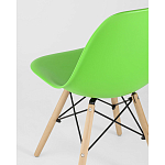 Пластиковый стул на ножках из массива бука Eames Light Green варинант исполнения - 3 | Loft Concept в Перми