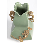 Ваза зеленого цвета из фарфора с бронзовыми ручками в виде драконов и рельефным цветочным декором Eden Garden porcelain and bronze варинант исполнения - 6 | Loft Concept в Перми