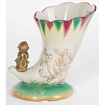 Ваза из фарфора с бронзовой фигуркой ангела Eden Garden porcelain and bronze варинант исполнения - 2 | Loft Concept в Перми