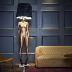 Лампа MANNEQUIN LAMP с абажуром модельный позинг варинант исполнения - 2 | Loft Concept в Перми