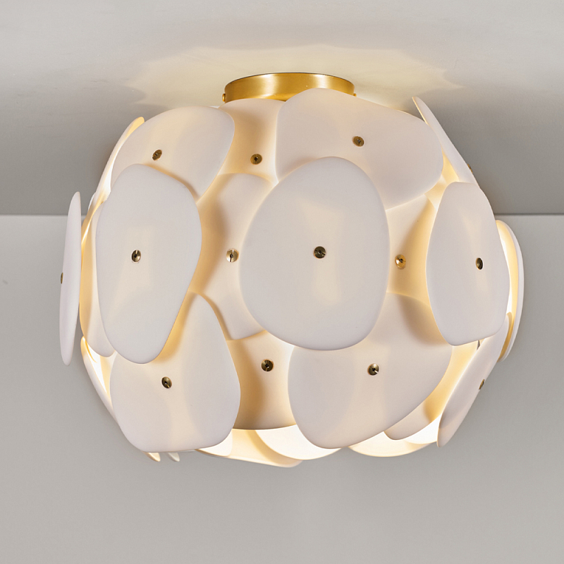 Потолочный светильник в форме шара с плафоном из белых овальных пластин Original BTC (UK) Золотой Белый в Перми | Loft Concept 