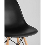 Пластиковый стул на ножках из массива бука Eames Black варинант исполнения - 2 | Loft Concept в Перми