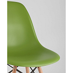 Пластиковый стул на ножках из массива бука Eames Green варинант исполнения - 2 | Loft Concept в Перми