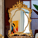 Зеркало с ажурной раме золотого цвета Classic Ornament Mirror варинант исполнения - 3 | Loft Concept в Перми