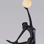 Торшер черная статуэтка Девушка Girl Carries Light Balls варинант исполнения - 2 | Loft Concept в Перми