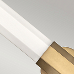 Бра для ванных комнат горизонтальное с длинным белым матовым плафоном в форме шестиугольника на круглом основании Hinkley варинант исполнения - 10 | Loft Concept в Перми