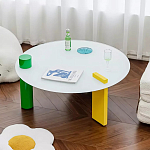 Дизайнерский журнальный стол с круглой белой столешницей на 3-х геометрических ножках Tajefox варинант исполнения - 1 | Loft Concept в Перми