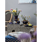 Ваза темно-синяя фарфоровая на бронзовой подставке с ажурным ободком и изогнутыми ручками Eden Garden варинант исполнения - 5 | Loft Concept в Перми