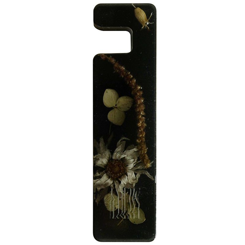 Подставка для телефона из эпоксидной смолы с цветами черная Epoxy Flowers Phone Stand Black Черный Подставка для телефона из эпоксидной смолы с цветами черная Epoxy Flowers Phone Stand Black Черный в Перми | Loft Concept