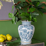 Ваза округлой формы белого цвета с синим растительным узором Blue & White Ornament  варинант исполнения - 5 | Loft Concept в Перми