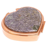 Таблетница карманная в форме сердца с 3-мя отделениями с зеркалом и накладкой из натурального камня Лепидолит Red Gold Stone Pillboxes варинант исполнения - 1 | Loft Concept в Перми