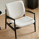 Кресло с каркасом и ножками из древесины и мягкими сиденьем и спинкой Venice варинант исполнения - 5 | Loft Concept в Перми