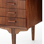 Дизайнерский письменный стол округлой формы с 4-мя ящиками и дверкой с полочками Rili варинант исполнения - 5 | Loft Concept в Перми