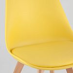Стул с основой из пластика и мягким сиденьем Arvika Yellow варинант исполнения - 7 | Loft Concept в Перми
