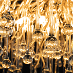 Люстра подвесная с прозрачными стеклянными подвесками в форме капель Диаметр 80 см Droplet Chandelier варинант исполнения - 17 | Loft Concept в Перми