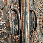 Индийский шкаф с орнаментом резьба из дерева Indian Antique Furniture  варинант исполнения - 5 | Loft Concept в Перми