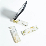 Подставка для телефона из эпоксидной смолы с цветами белая Epoxy Flowers Phone Stand White варинант исполнения - 2 | Loft Concept в Перми