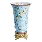 Ваза из голубого фарфора с бронзовыми элементами Blue Garden варинант исполнения - 1 | Loft Concept в Перми