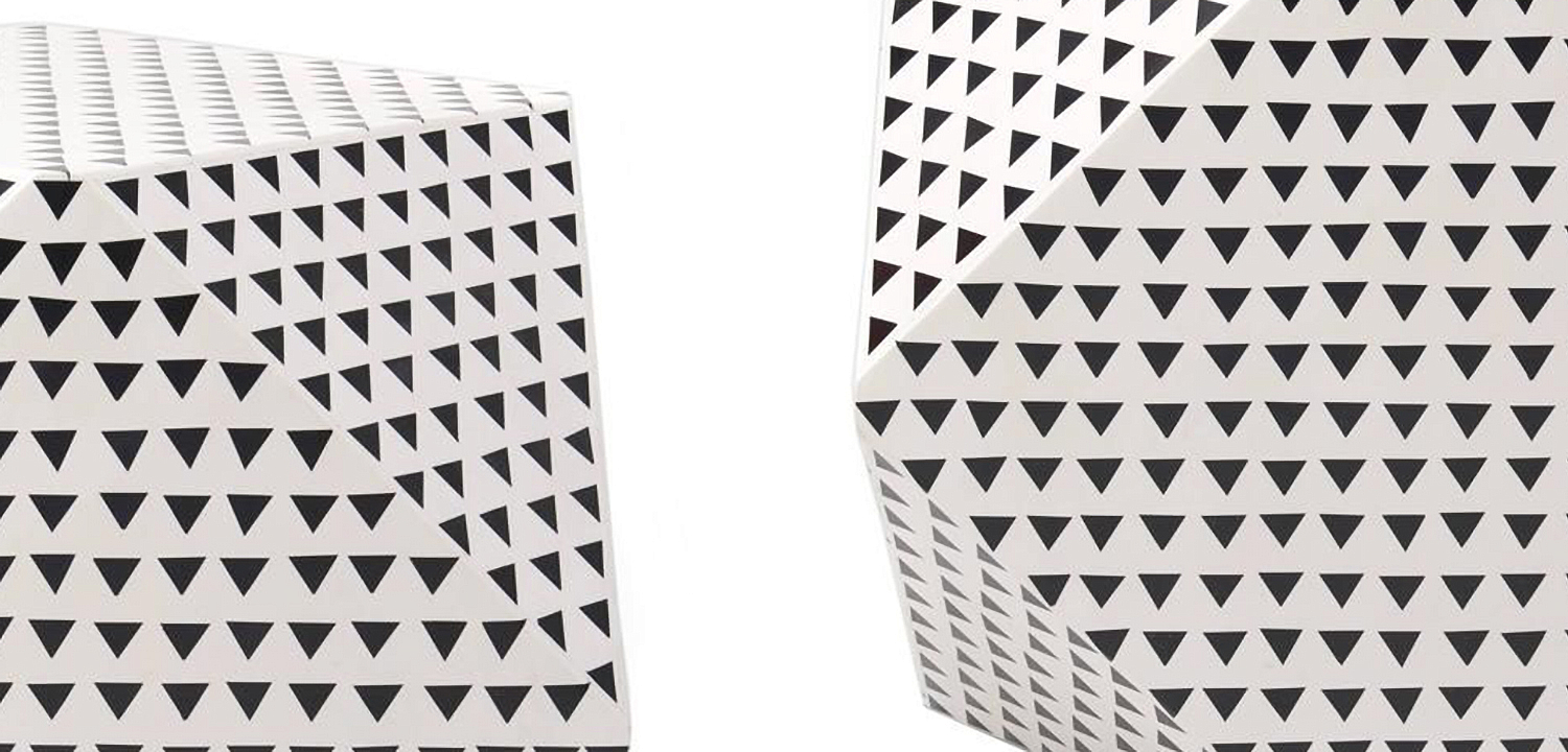 Triangular Black and White Geometric side table Triangular Black and White Geometric side table - Loft-Concept в Перми
