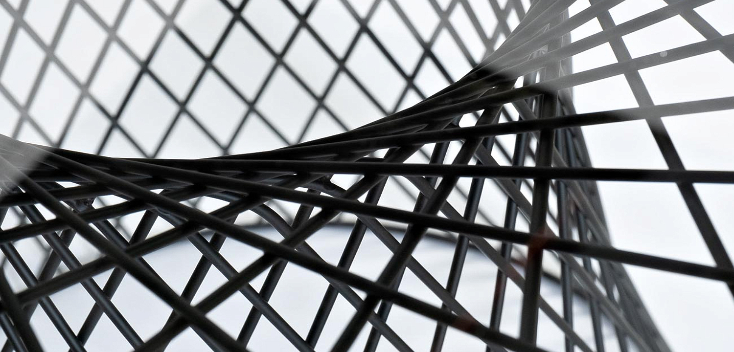 Обеденный стол Black Mesh Обеденный стол Black Mesh - Loft-Concept в Перми
