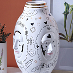 Ваза с декоративными лицами и графическими элементами в виде сердец и символов Faces of Imagination варинант исполнения - 4 | Loft Concept в Перми