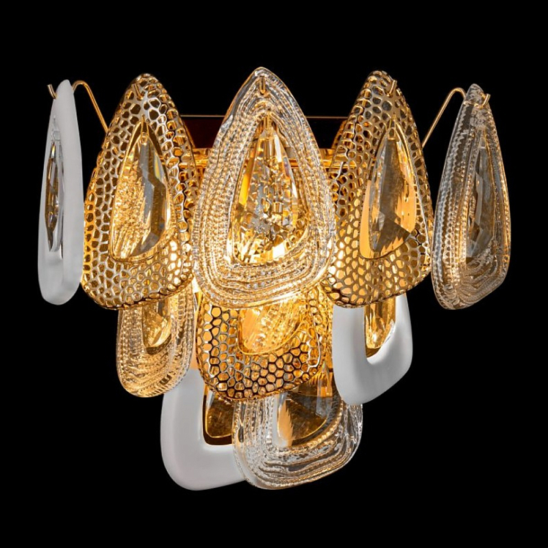 Бра с белыми и прозрачными подвесками Character Chandelier Золотой Прозрачный Белый Бра с белыми и прозрачными подвесками Character Chandelier Золотой Прозрачный Белый в Перми | Loft Concept