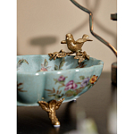 Блюдо из голубого фарфора с бронзовой птичкой Blue Garden варинант исполнения - 6 | Loft Concept в Перми