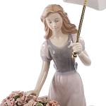 Статуэтка фарфоровая Девушка с цветами Charming Statuette варинант исполнения - 1 | Loft Concept в Перми